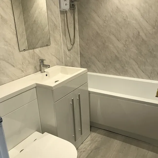 Example Alan Hall Plumbing finished bathroom