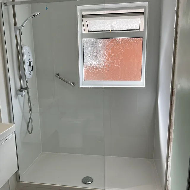 Example Alan Hall Plumbing finished bathroom
