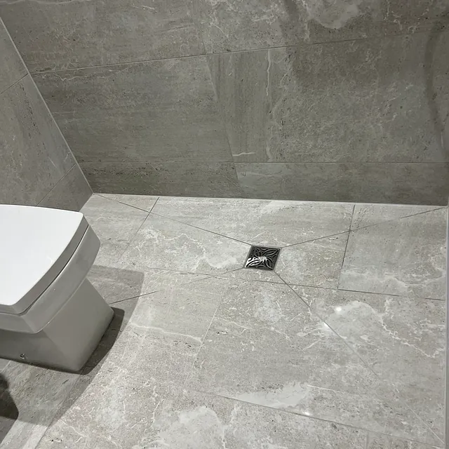 Example Alan Hall Plumbing finished bathroom