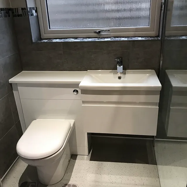 Example Alan Hall Plumbing finished bathroom