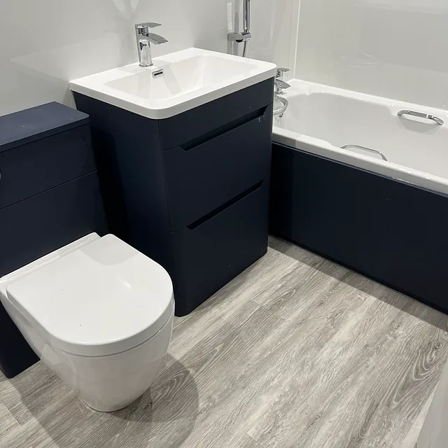 Example Alan Hall Plumbing finished bathroom