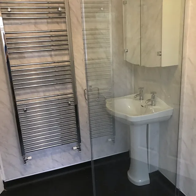 Example Alan Hall Plumbing finished bathroom